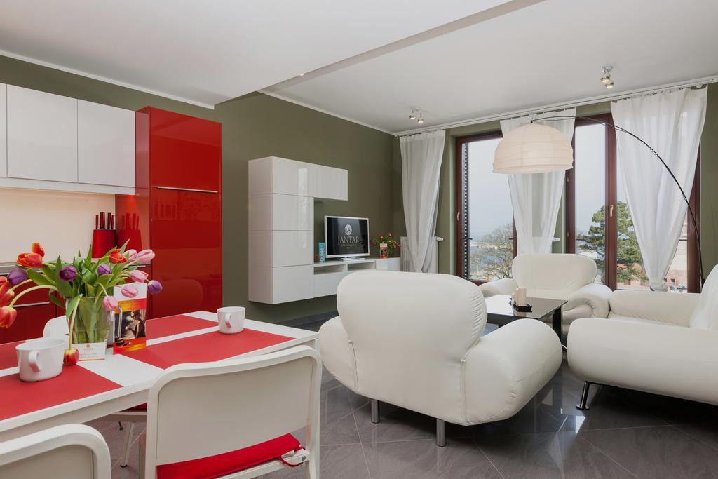 Jantar Apartamenty Deluxe Sea View コウォブジェク エクステリア 写真